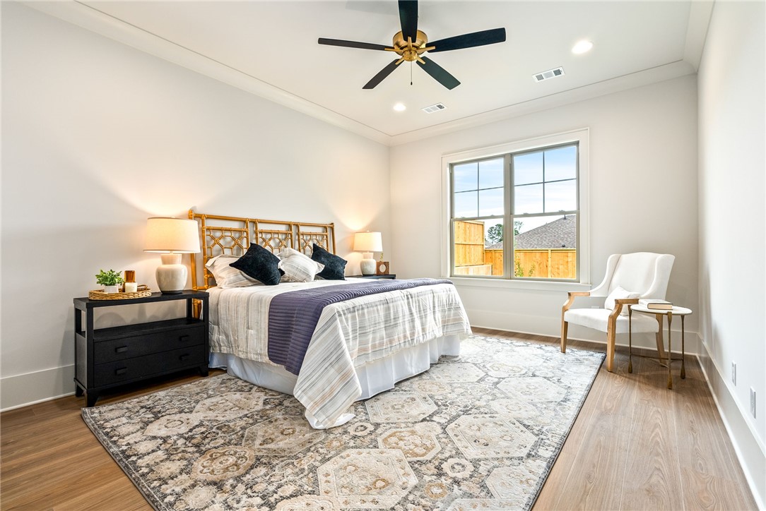 812 SUMMERLIN CIRCLE