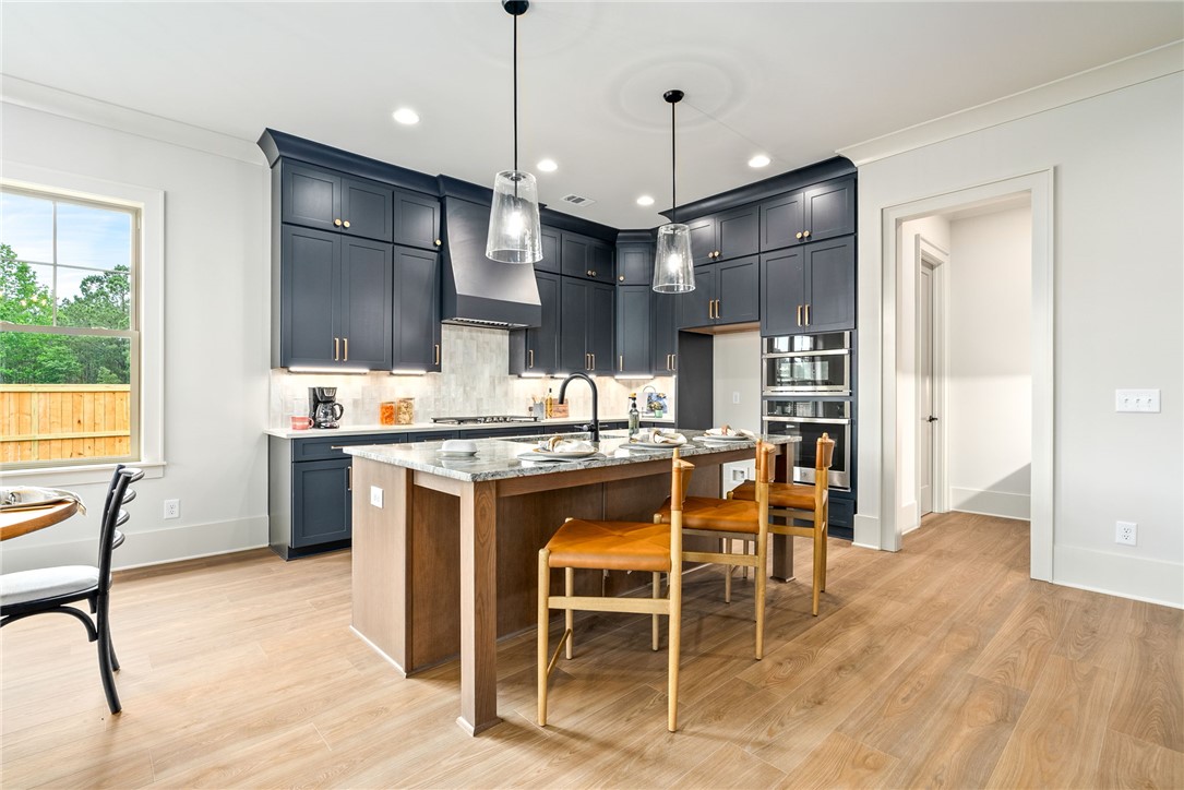 812 SUMMERLIN CIRCLE