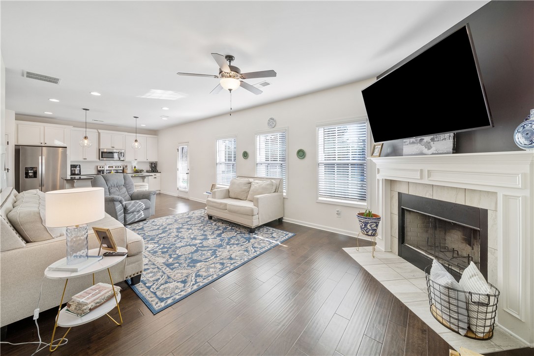 1626 CREEKSTONE DRIVE