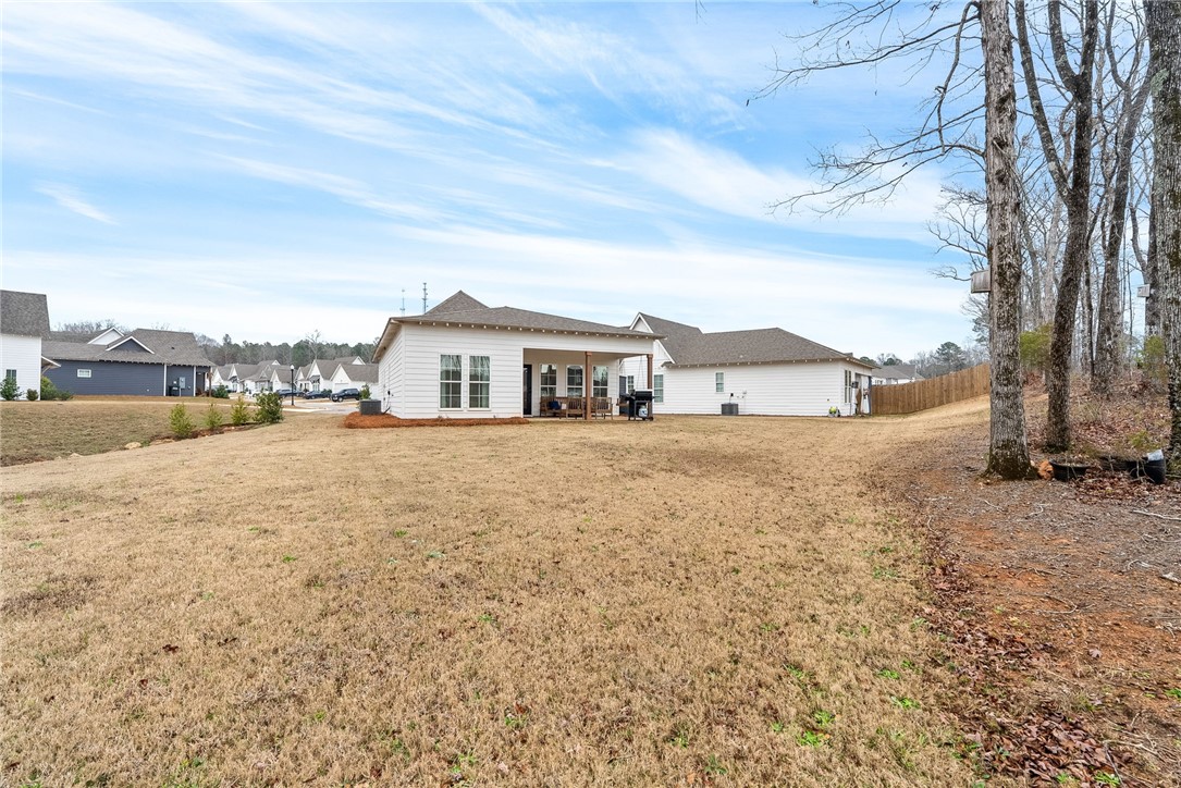 1222 WOODLAND CIRCLE