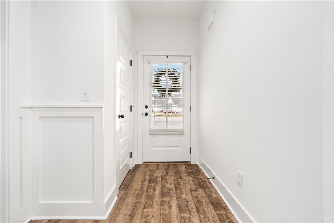 1222 WOODLAND CIRCLE