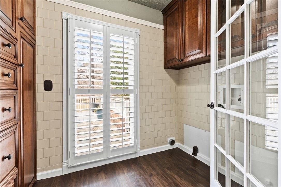 513 CROSS CREEK ROAD