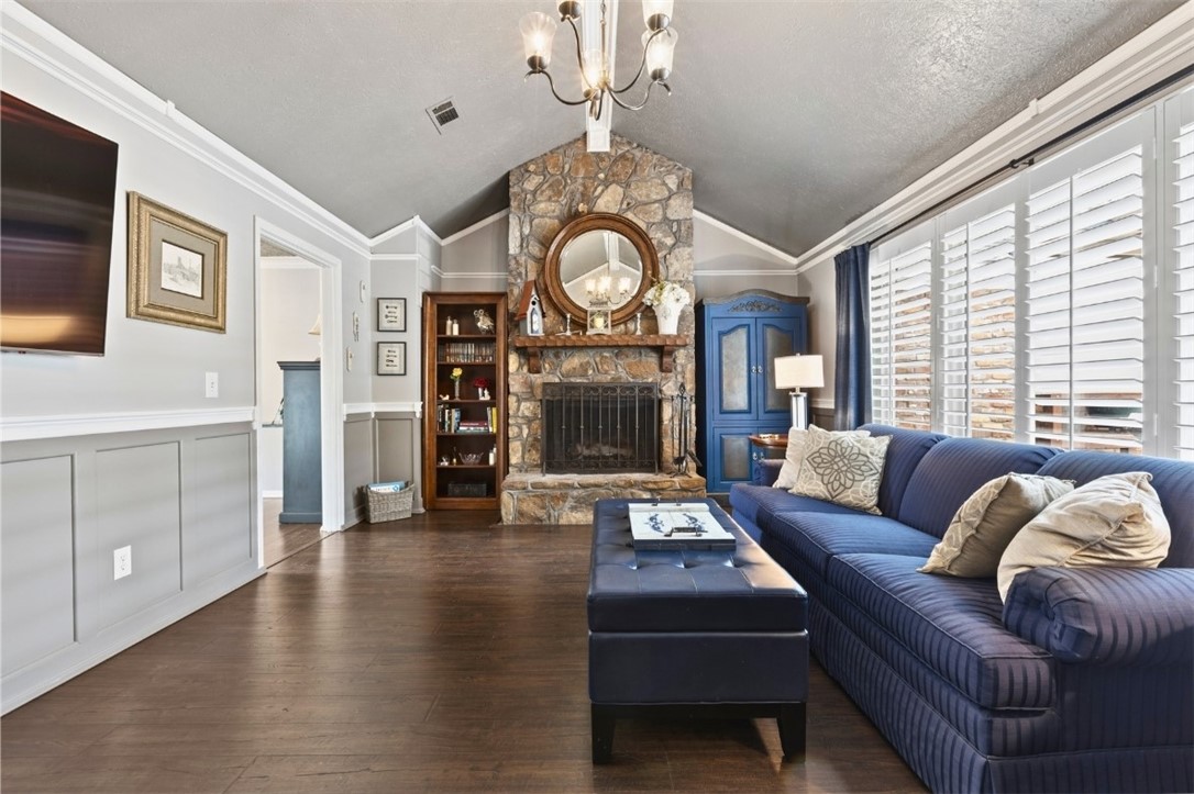 513 CROSS CREEK ROAD