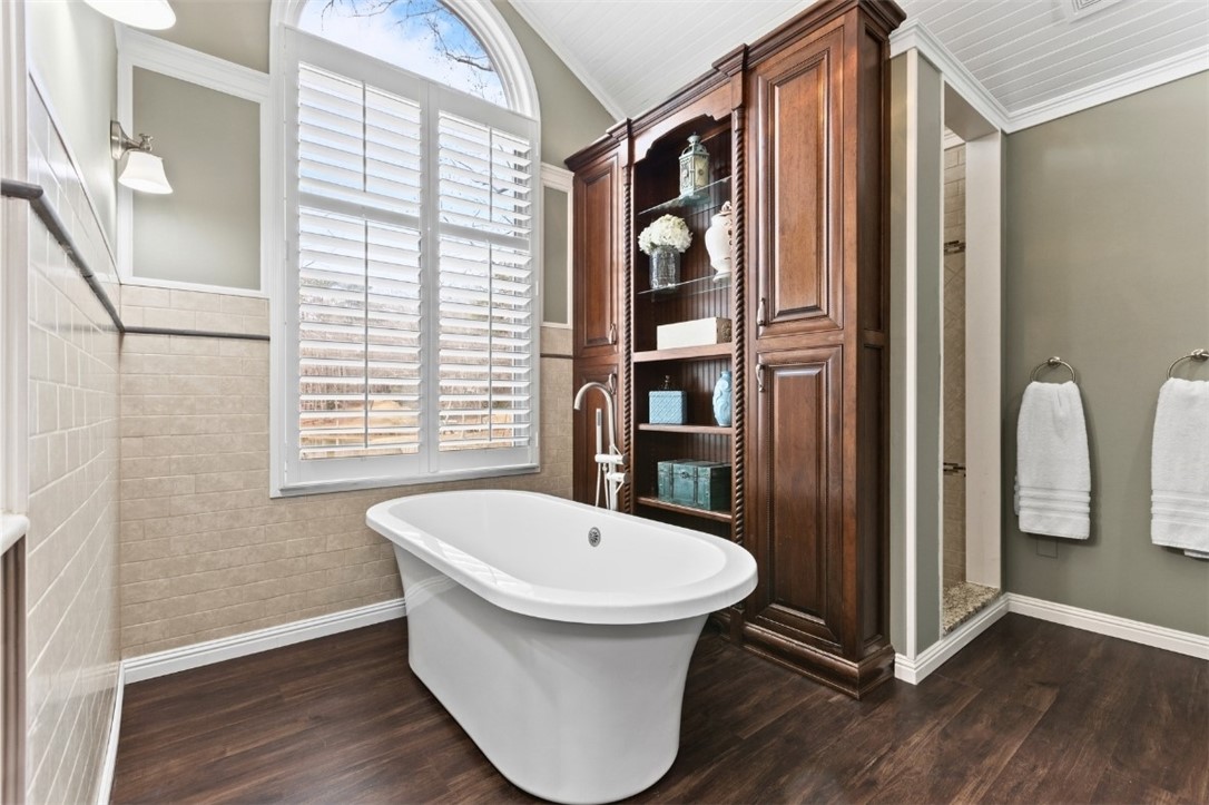 513 CROSS CREEK ROAD