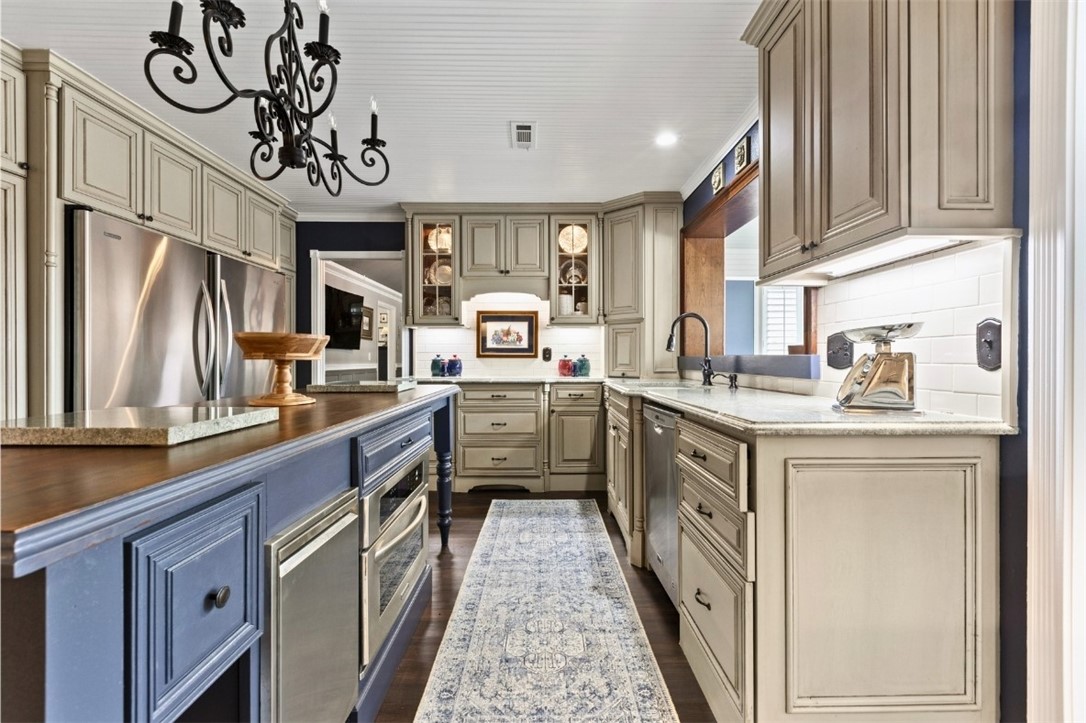 513 CROSS CREEK ROAD