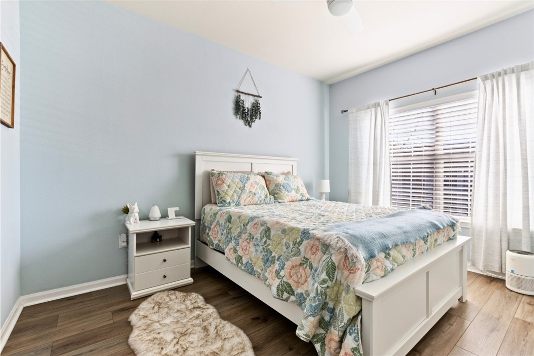 447 W LONGLEAF DRIVE 1004