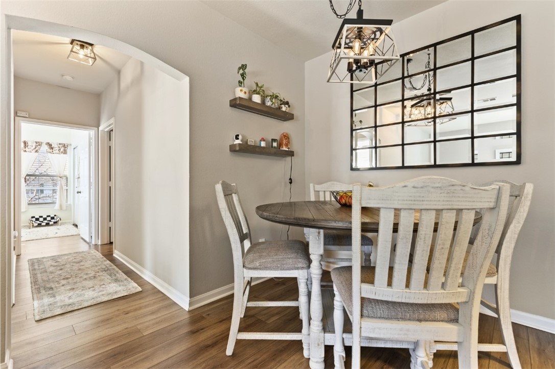 447 W LONGLEAF DRIVE 1004
