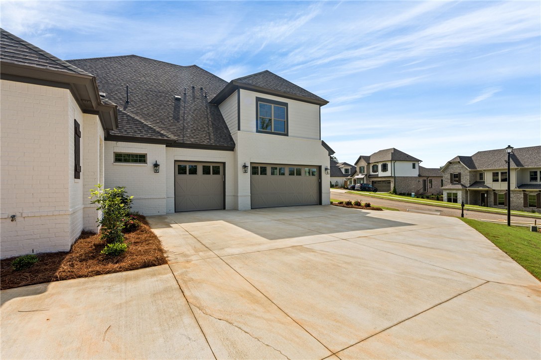 823 SUMMERLIN CIRCLE