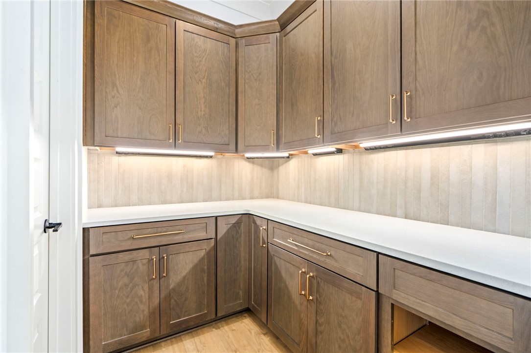823 SUMMERLIN CIRCLE