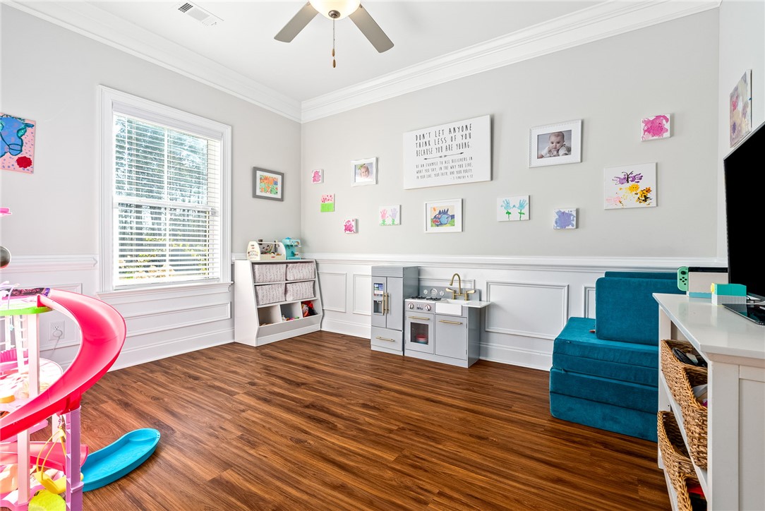 1307 GARRETT LANE