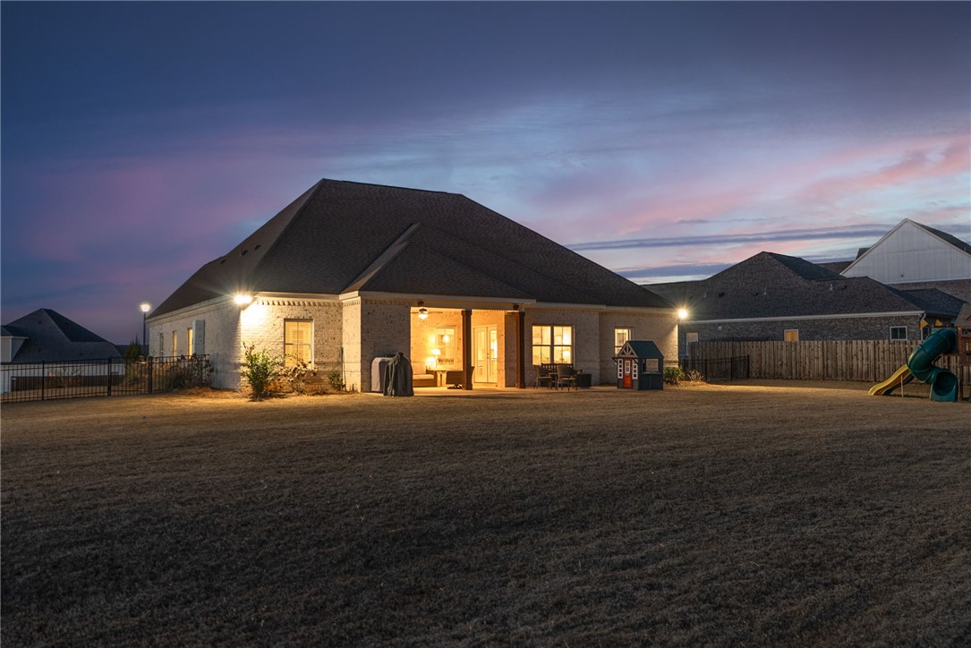 1307 GARRETT LANE
