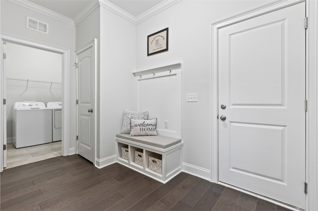 1155 STILL HUNT LANE