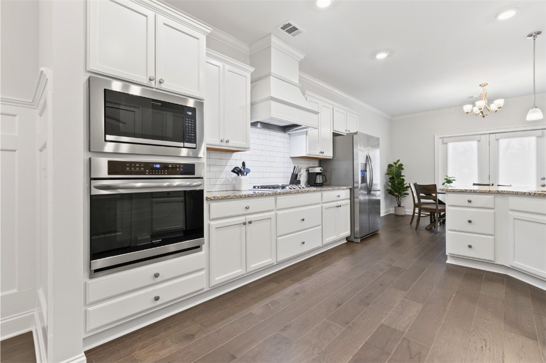 1155 STILL HUNT LANE