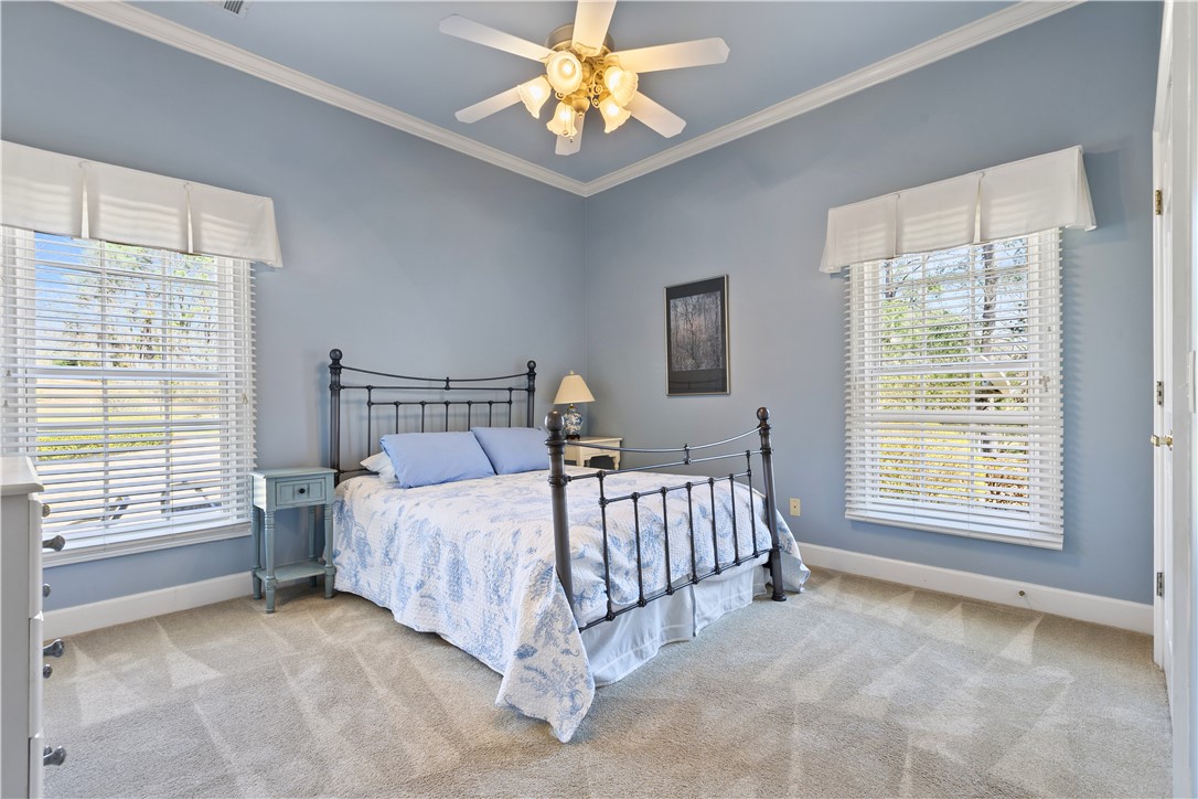 1211 INGLESIDE DRIVE