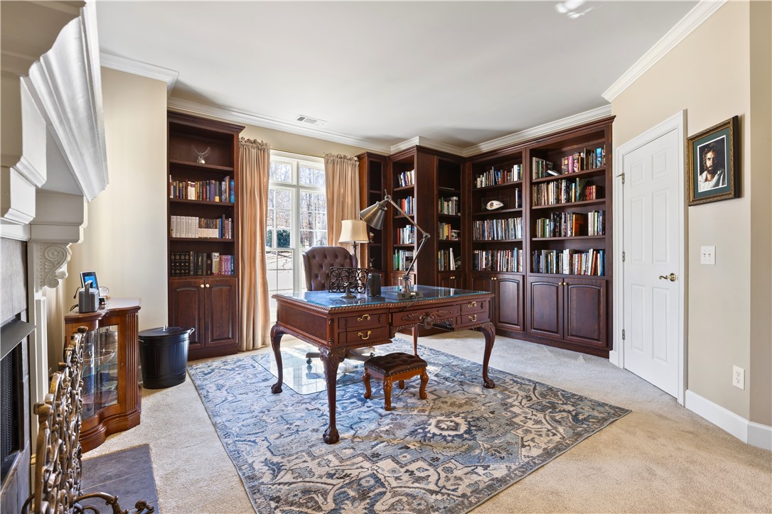 1211 INGLESIDE DRIVE