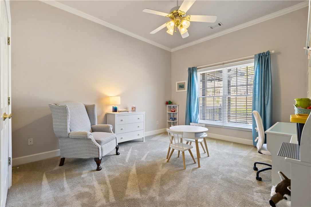 1211 INGLESIDE DRIVE