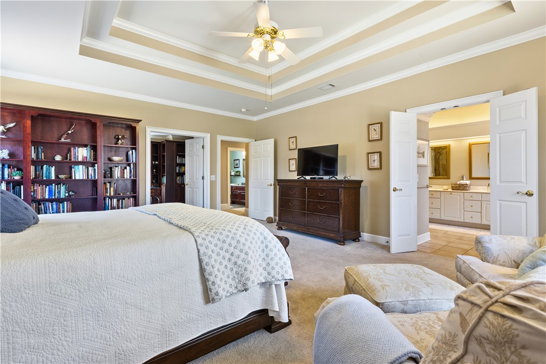 1211 INGLESIDE DRIVE