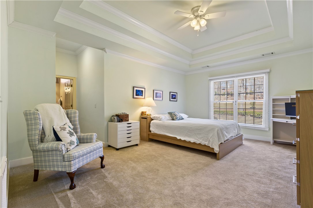 1211 INGLESIDE DRIVE