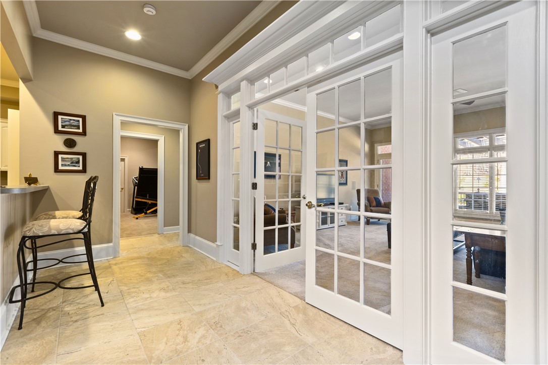 1211 INGLESIDE DRIVE