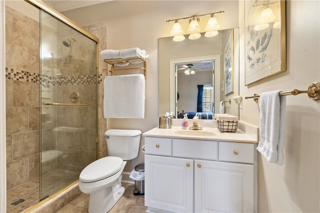 1211 INGLESIDE DRIVE