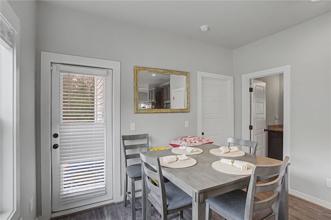 704 NORTHERN VILLAGE COURT