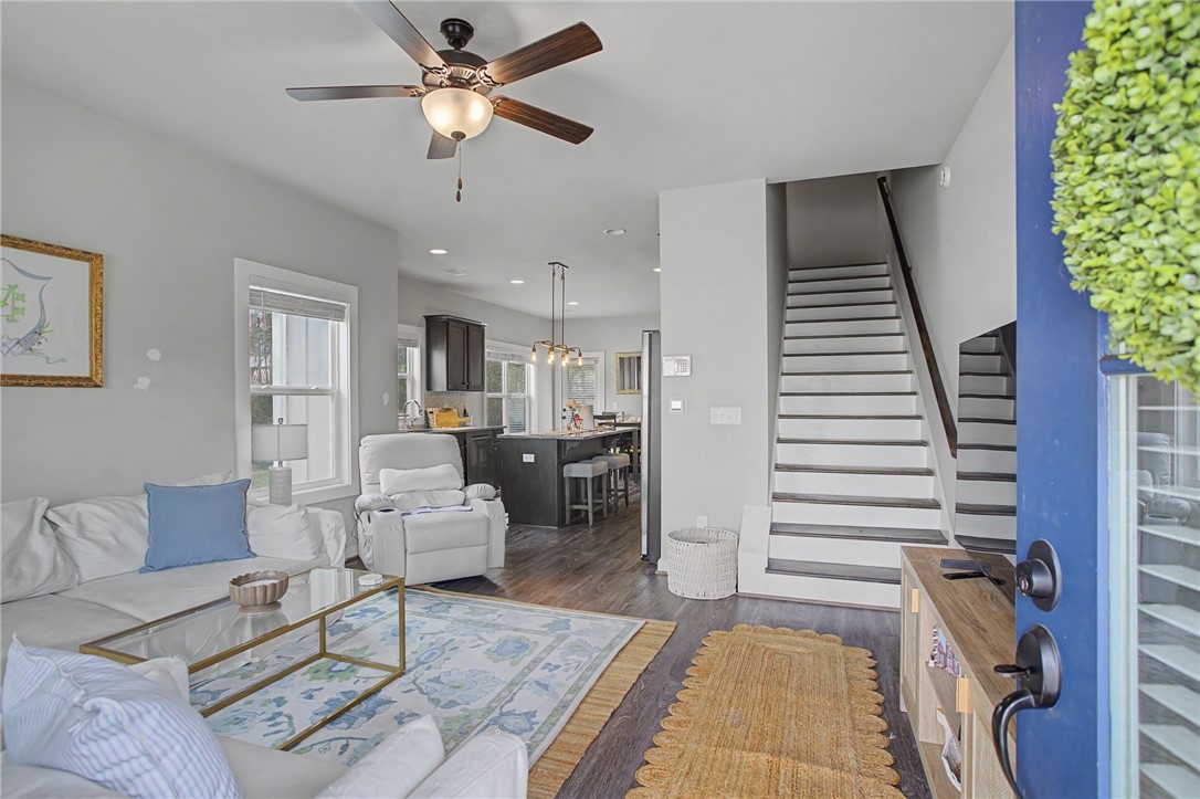 704 NORTHERN VILLAGE COURT