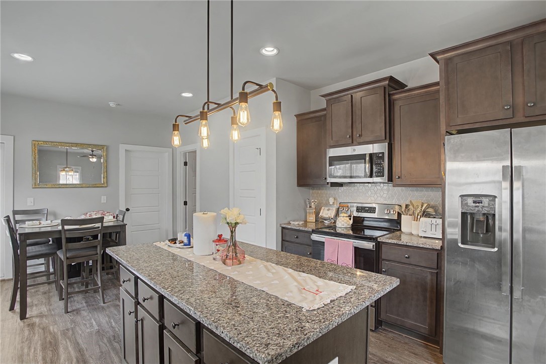 704 NORTHERN VILLAGE COURT