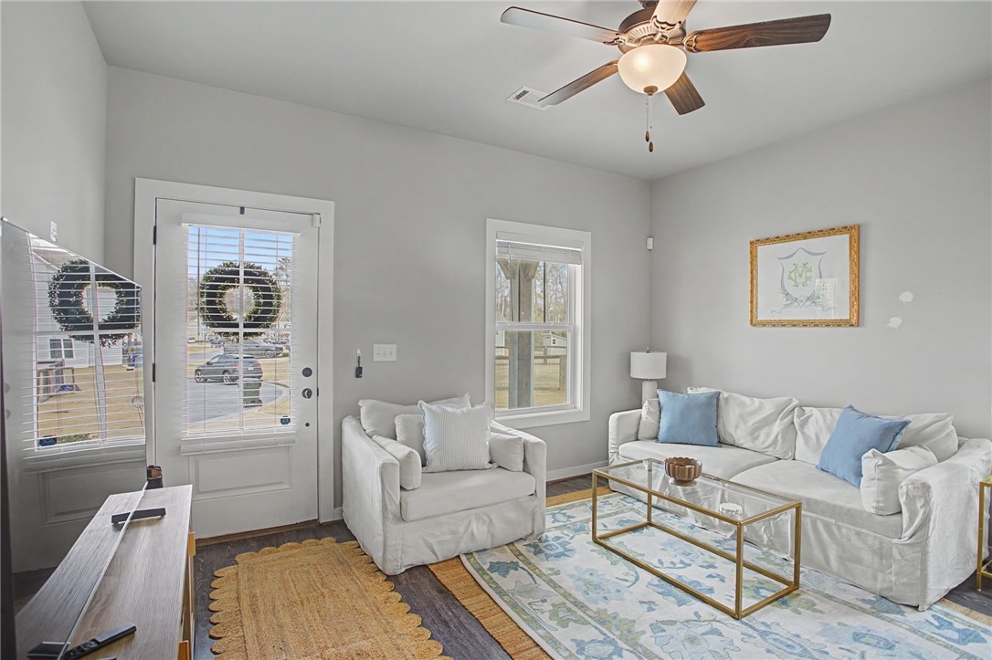 704 NORTHERN VILLAGE COURT