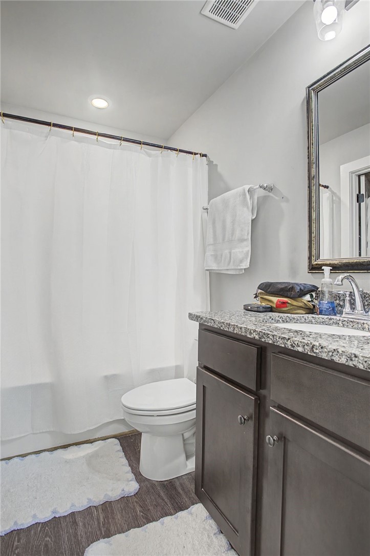 704 NORTHERN VILLAGE COURT