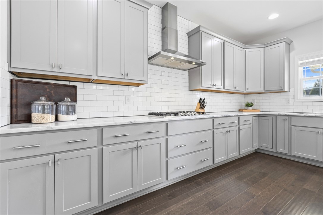 863 W RICHLAND CIRCLE