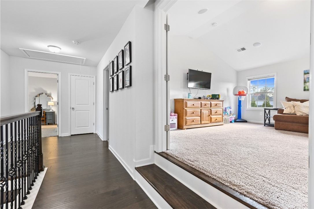 863 W RICHLAND CIRCLE