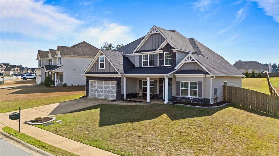 863 W RICHLAND CIRCLE