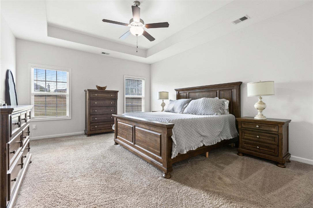 863 W RICHLAND CIRCLE