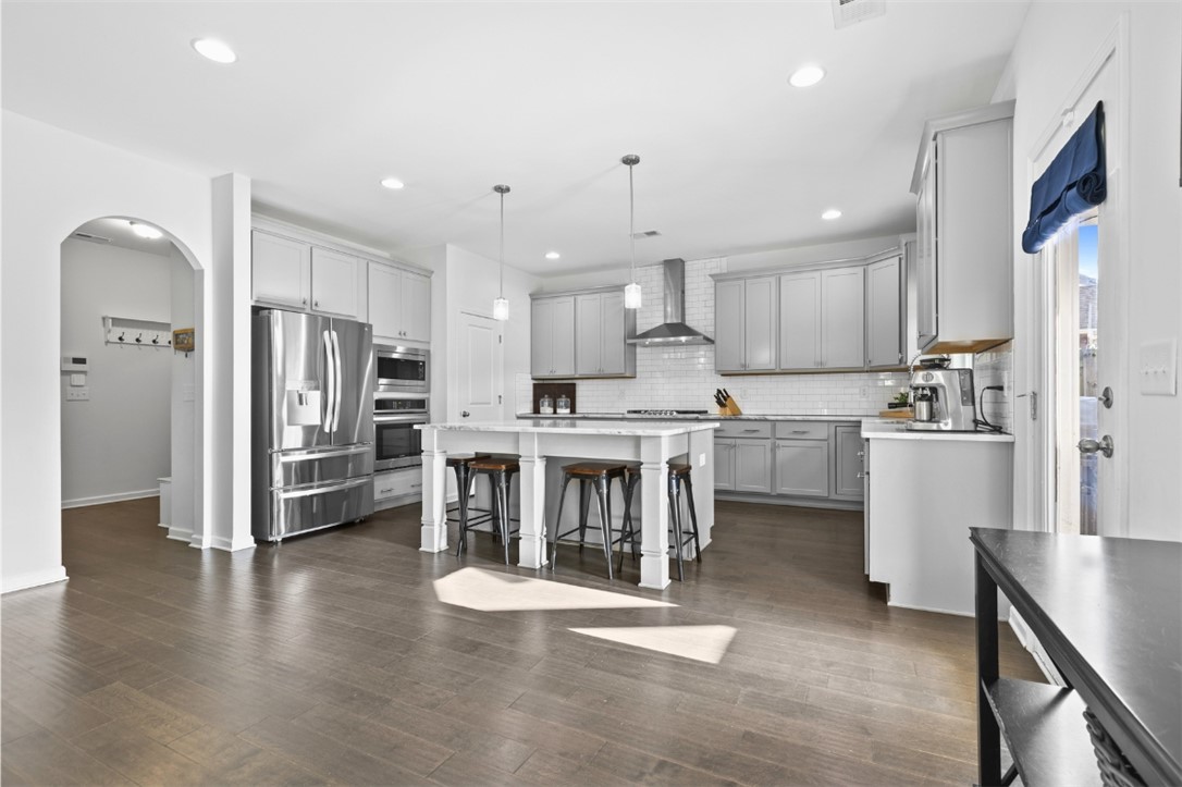 863 W RICHLAND CIRCLE