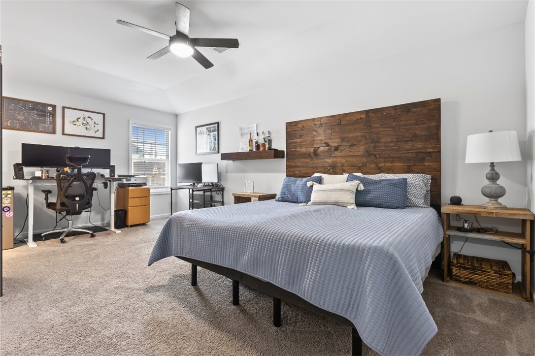 863 W RICHLAND CIRCLE