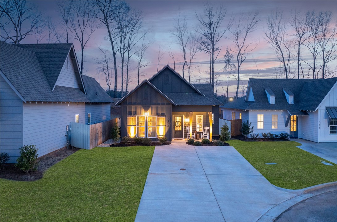 1210 WOODLAND CIRCLE