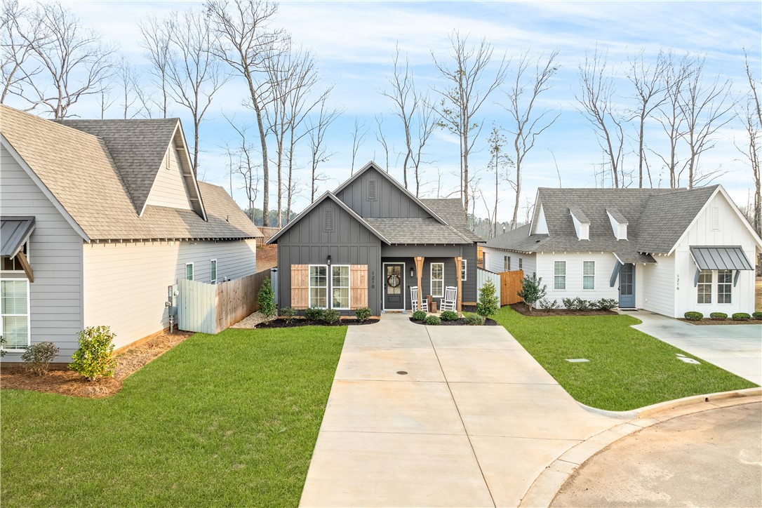 1210 WOODLAND CIRCLE