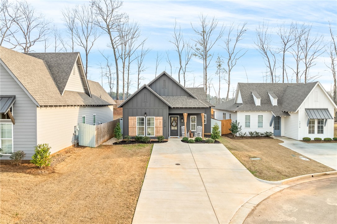 1210 WOODLAND CIRCLE