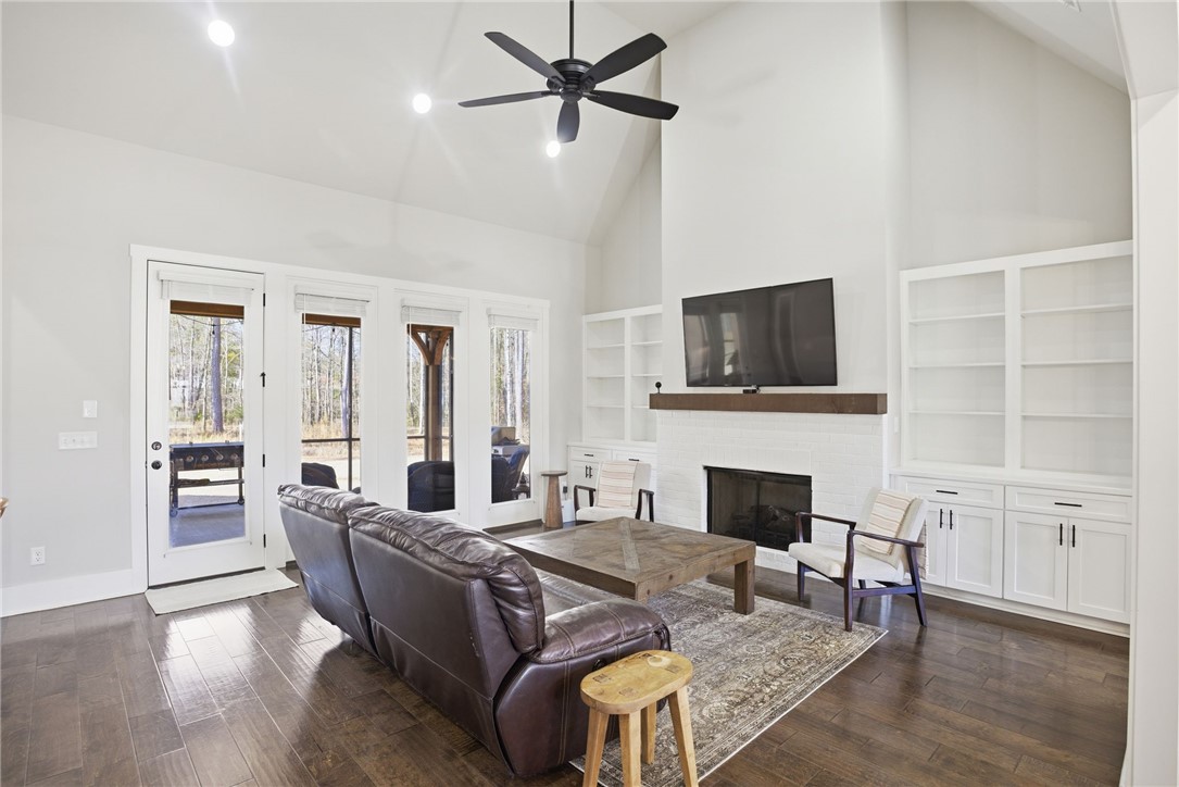 1930 YARBROUGH FARMS BOULEVARD