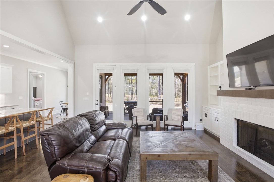 1930 YARBROUGH FARMS BOULEVARD