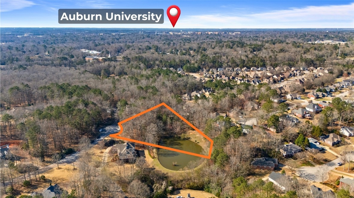 1211 INGLESIDE DRIVE