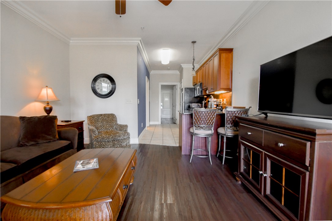 430 W GLENN AVENUE 110