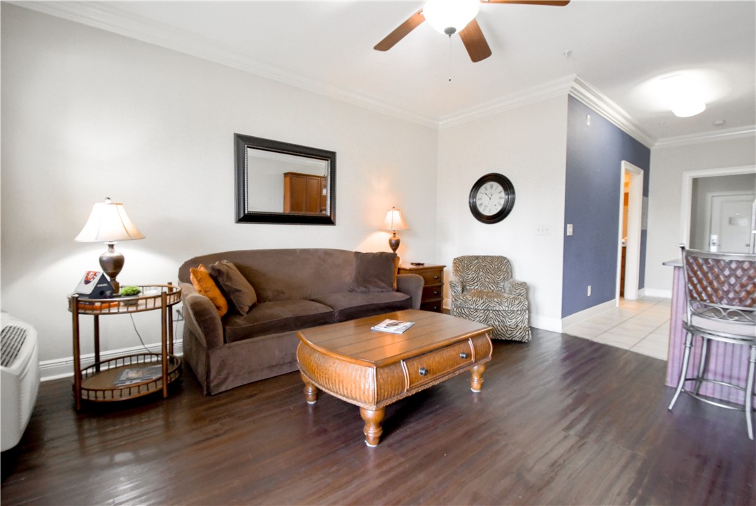 430 W GLENN AVENUE 110