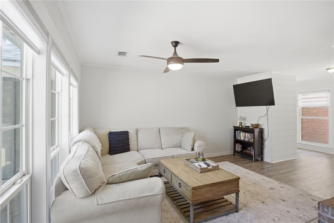 544 GREENTREE TERRACE