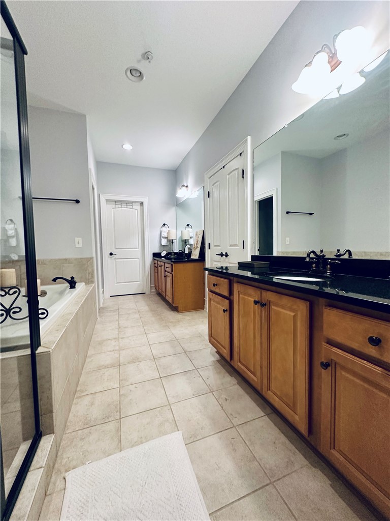 64 STONEVIEW SUMMIT COURT