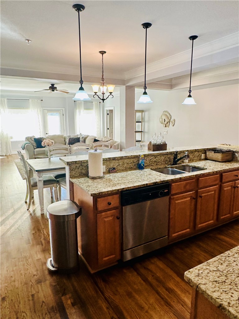 64 STONEVIEW SUMMIT COURT