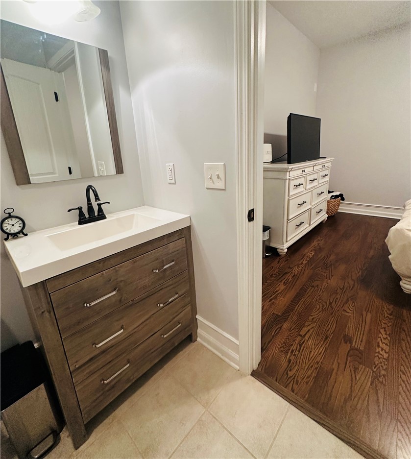 64 STONEVIEW SUMMIT COURT