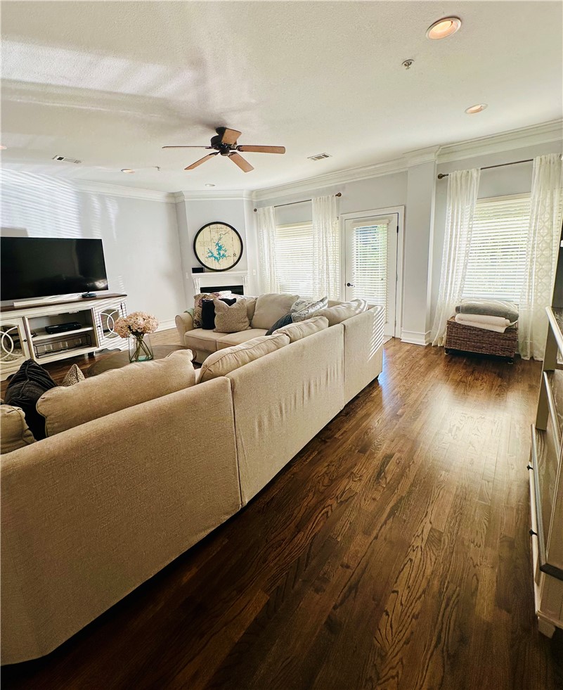 64 STONEVIEW SUMMIT COURT