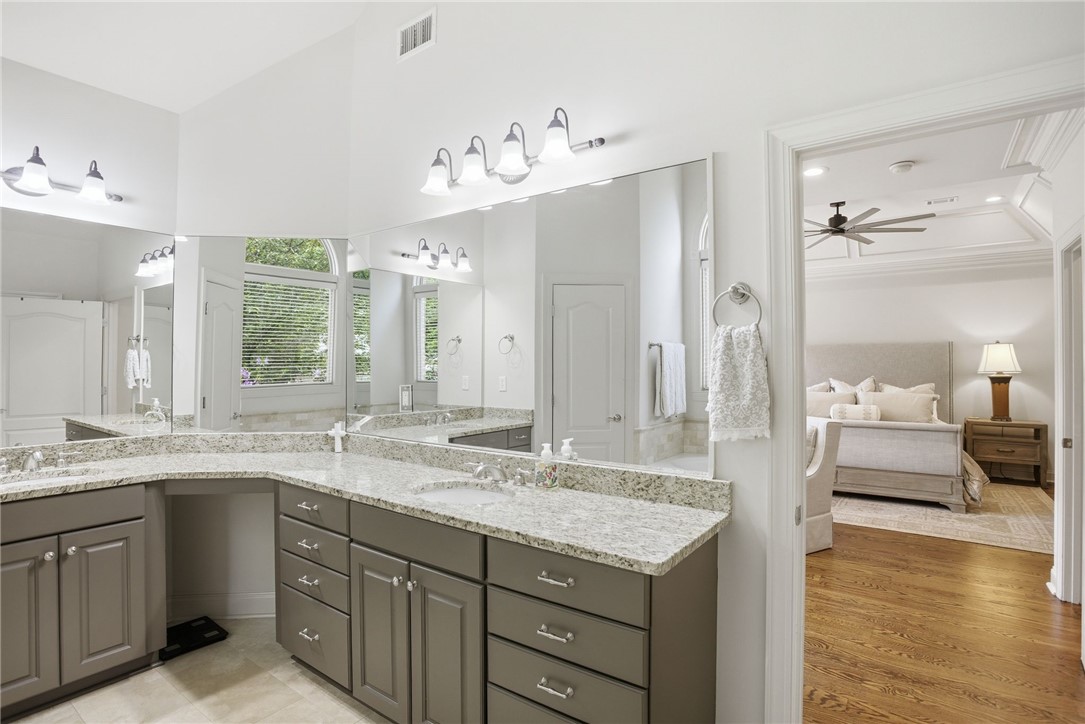2575 GLENN BROOKE DRIVE