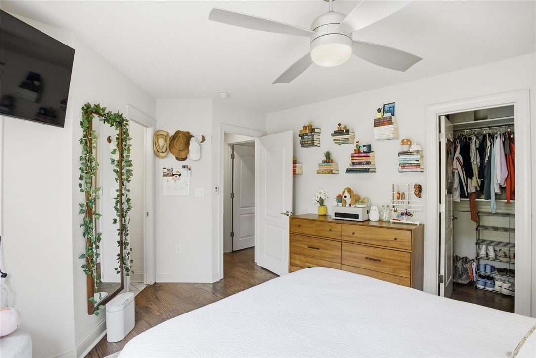 2575 GLENN BROOKE DRIVE